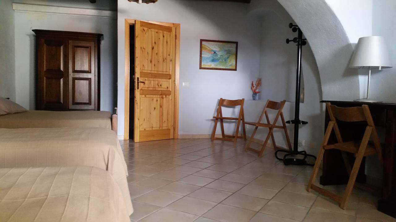Albergo Seaside Leni Exteriér fotografie